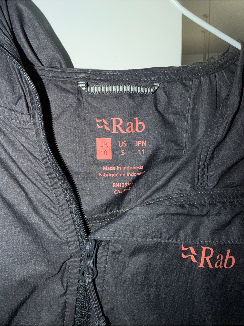 Rab Windbreaker - Picture 2 of 6
